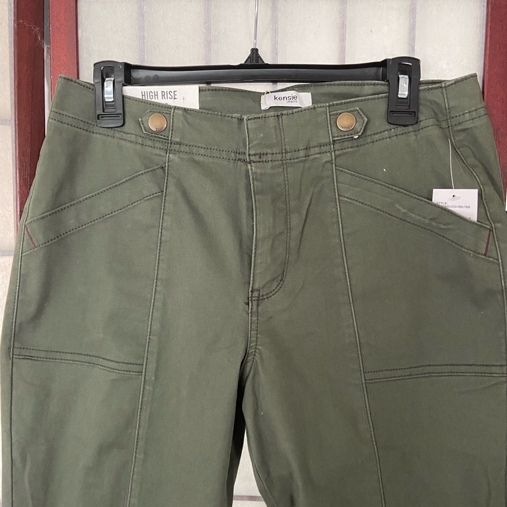 Women’s size 8/29 Kensie army green khaki pants